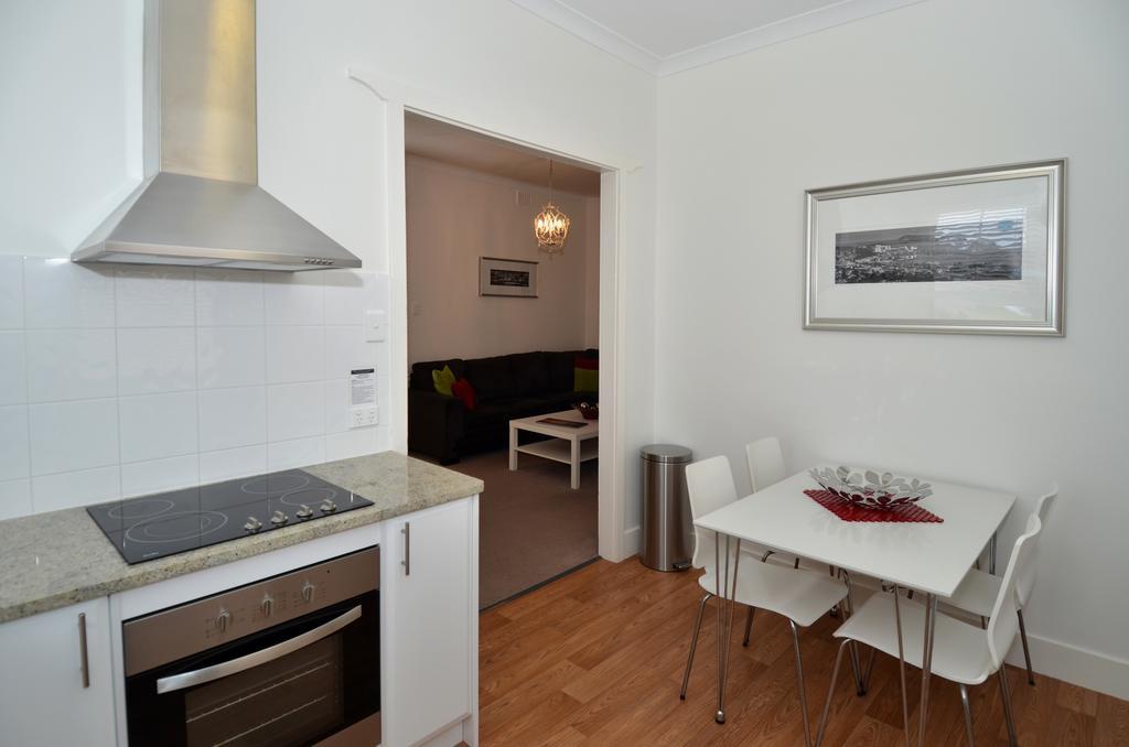 Albany Central Apartments Стая снимка